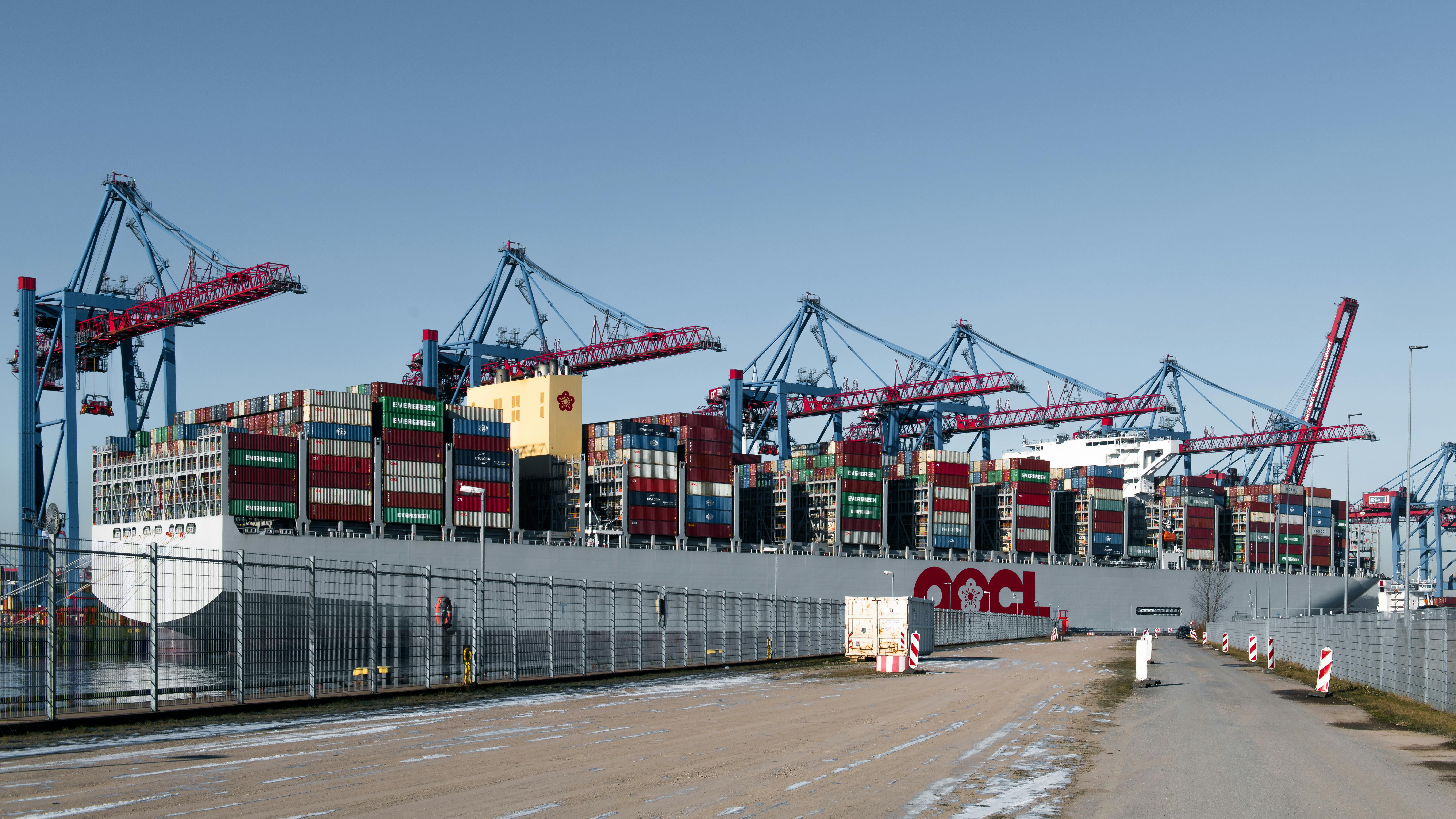 Air and Sea Cargo